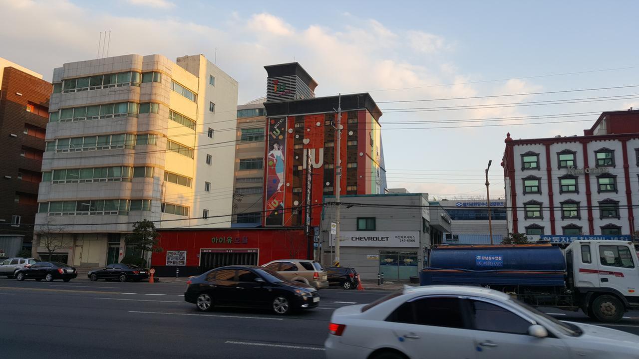 Motel Iu Чханвон Экстерьер фото